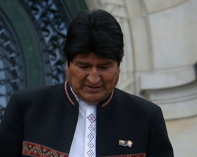 8911 morales evo.jpg