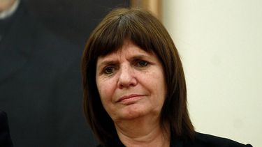 Ministra Bullrich culpa a Chile de alza de delitos en Argentina: Chilenos irían a robar automóviles