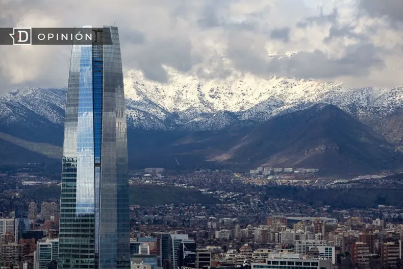 19079 imagen de santiago mirando a la cordillera y al costanera ce.webp