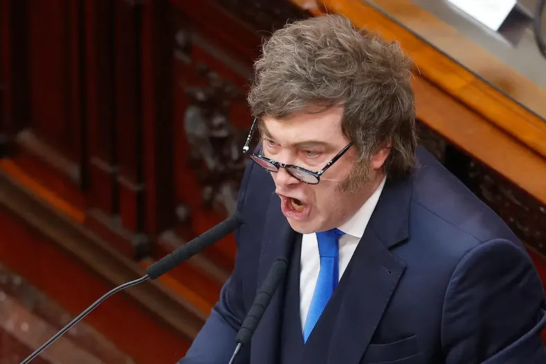 la oposicion argentina exige audiencias publicas y logra postergar un mes la votacion de la ley glaciares en diputados.webp