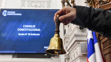 Pleno del Consejo culmina con alta tensión y la vista puesta en los expertos