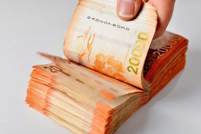 12492 billetes20mil.webp