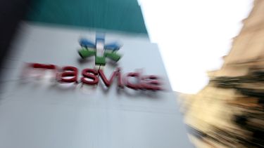 Expertos por crisis de isapres: ¿Una oportunidad para fortalecer sistema público de salud?