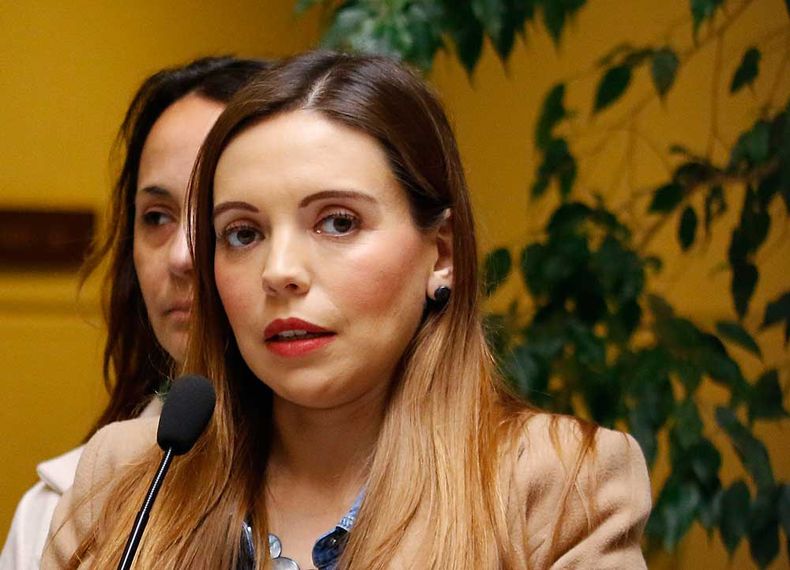 camila flores.jpg