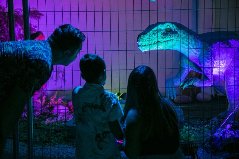 DINOSAURIOS ANIMATRONICOS GCB018 scaled.jpg