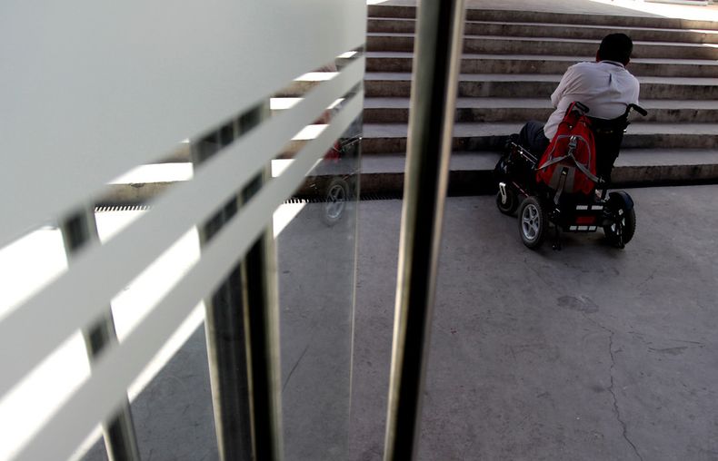 8357 a uno 203370.jpg