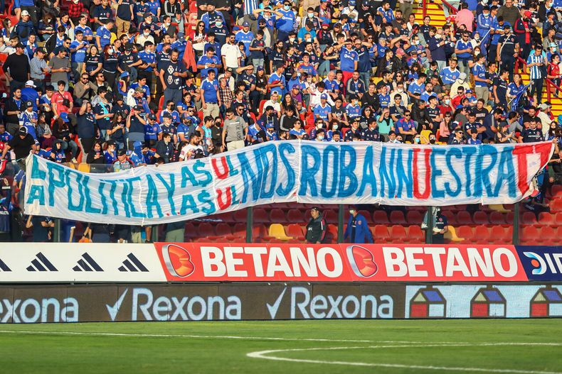 Lienzo_contra_Azul_Azul.jpg