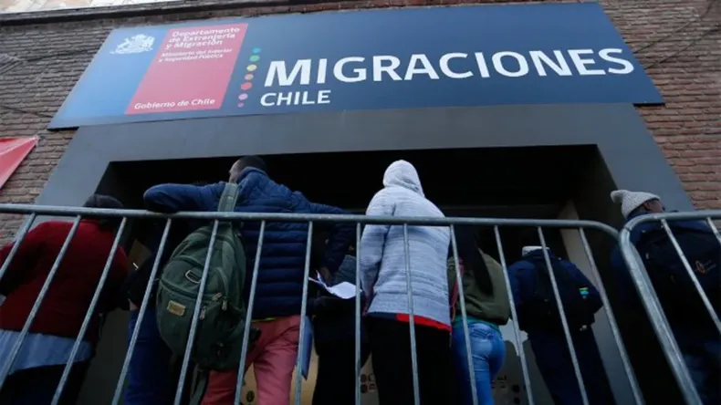 migraciones cerro peticiones de residencia a 16 ninos venezolanos y los expuso a la expulsion suprema ordena reevaluar.webp