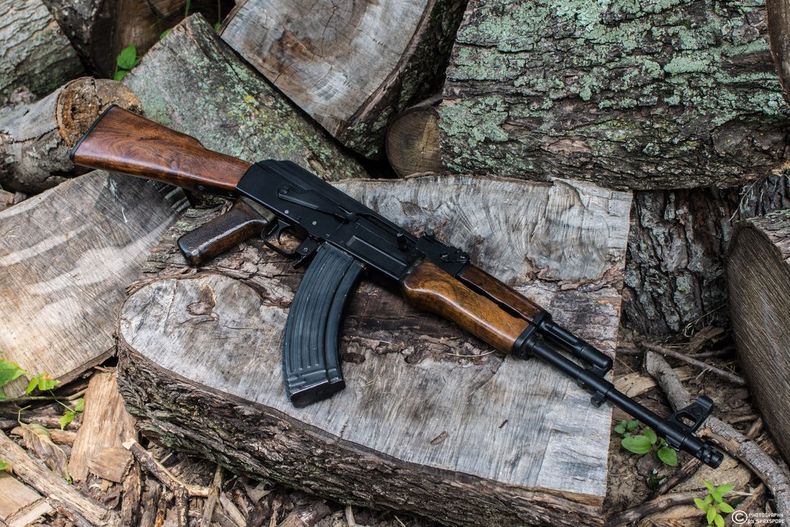 ak47_by_spaxspore.jpg