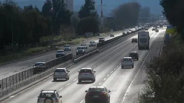 El Desconcierto | por riesgo de incendio y falla en frenos kia llama a revision 959 vehiculos vendidos en chile entre 2010 y 2023.webp