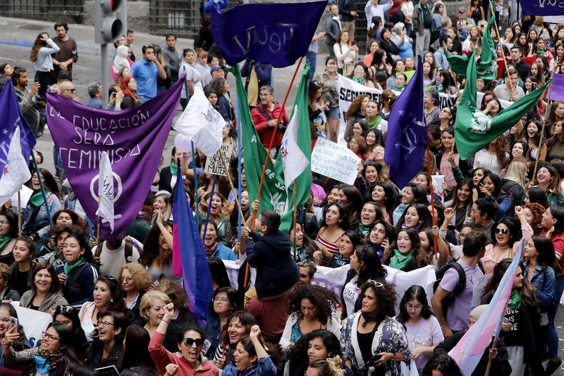 A_UNO_1050902 scaled.jpg