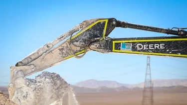 India lanza ofensiva por litio y cobre de Chile para disputar control de minerales a China