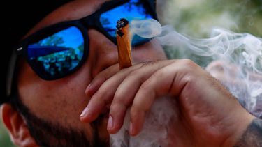 Test de drogas a diputados y cambios al uso recreacional de la marihuana prenden el debate