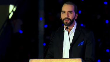 Bukele asegura que el oficialismo gana 43 de 44 alcaldías en El Salvador, aún sin datos oficiales