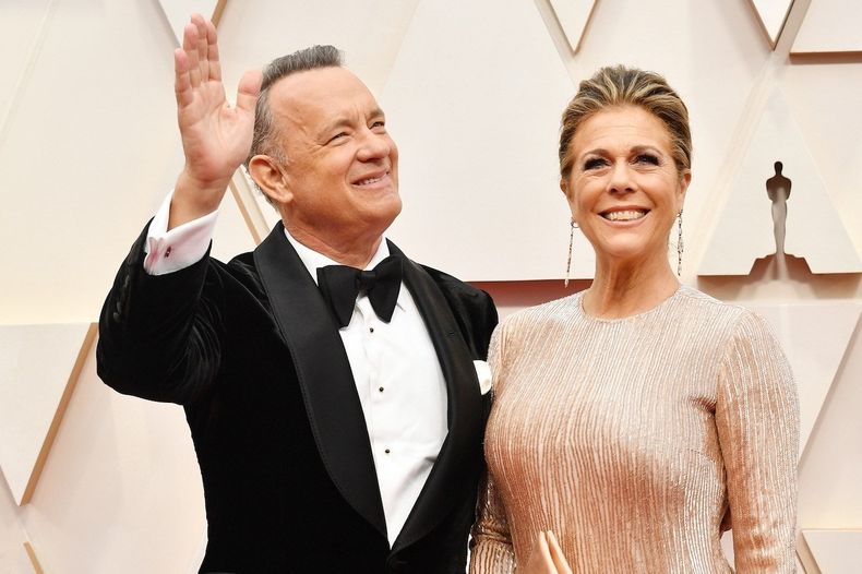 tom hanks rita wilson oscars 1.jpg