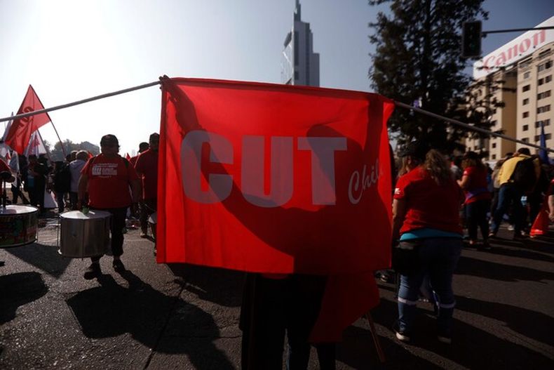 Bandera de la CUT Agencia Uno.jpeg