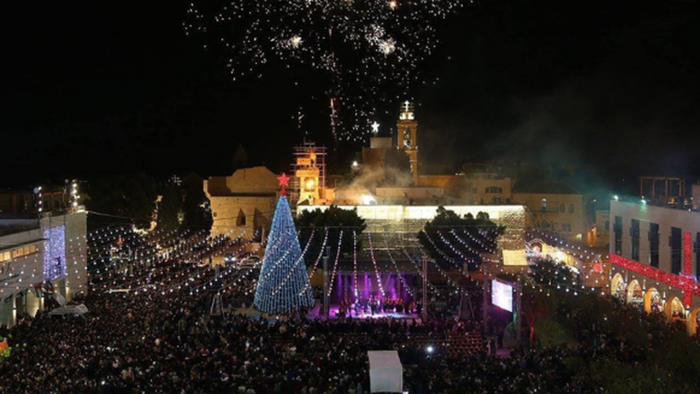 Sin peregrinos: Con el encendido del árbol Belén inicia la celebración de la Navidad