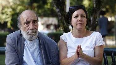 Carta de Raúl Zurita a Javiera Parada: ¿Por qué no estás aquí bailando Bella Ciao? ¿Por qué no estás bailando con tus compañeros?