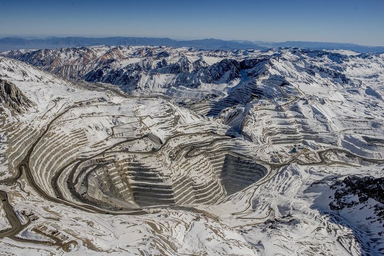 mina los bronces cqueremos parque.jpg