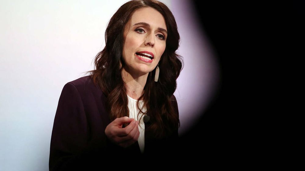 Y por solo un contagio COVID-19: Jacinda Ardern confina a toda Nueva Zelanda por tres días