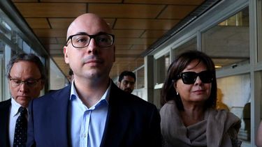 “Fue declarado culpable de abuso sexual”: Bancos insisten en cerrar cuentas de Nicolás López