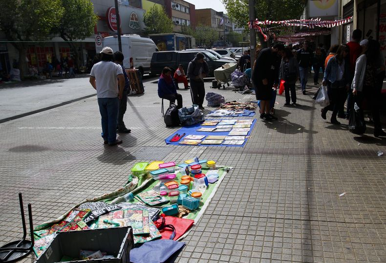 comercio ambulante rm ingreso diario seria de 40 mil y mas de la mitad no dejaria trabajo.jpg