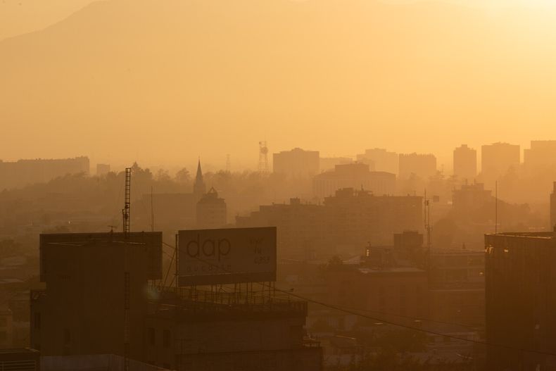 A_UNO_1271044.jpg