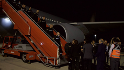 Llega a Chile avión español de la Unidad Militar de Emergencias para combatir incendios