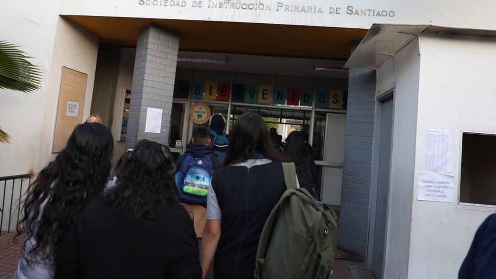 Apoderados privilegian seguridad a prestigio al momento de elegir colegio para sus hijos
