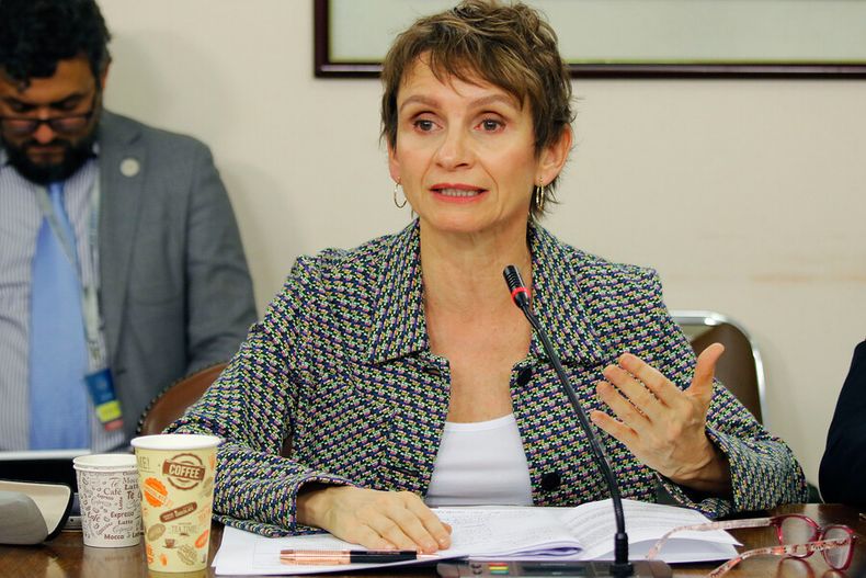 A_UNO_1415140.jpg