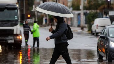 Lluvias en Santiago / Agencia Uno