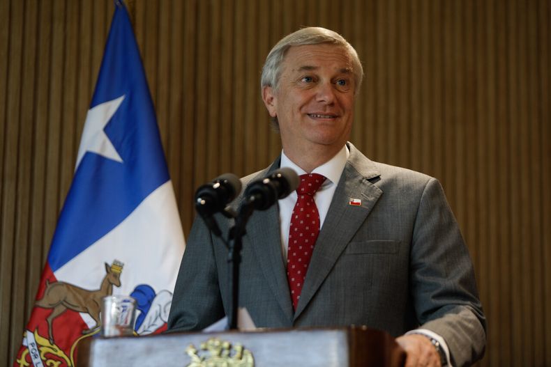 Fiesta de José Antonio Kast denunciada en Contraloría - Agencia Uno