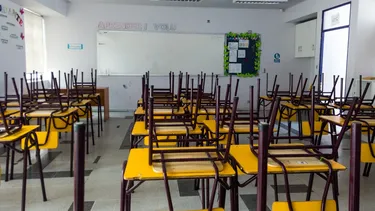 El Desconcierto | la historia del curso que perdio su gala su paseo y sus recuerdos tesorera desaparecio con 4 7 millones y fiscalia investiga.webp