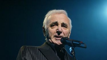 Que distinta la vida si me faltas tú: A los 94 años fallece Charles Aznavour