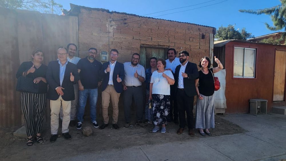 Andacollo: Gobierno entrega solución de agua potable y alcantarillado a 100 familias