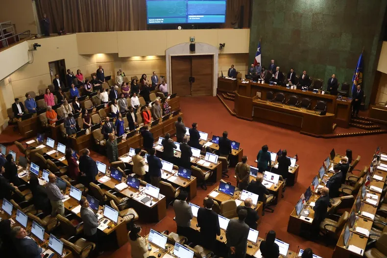 viernes santo no sera feriado irrenunciable  no hubo acuerdo tras falta de unanimidad en la camara de diputados.webp