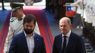 Canciller alemán inicia su visita a Chile recorriendo con Boric el Museo de la Memoria