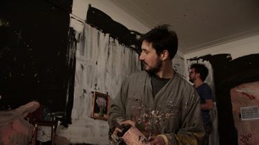 Inspirada en Colonia Dignidad: Cristóbal León presenta en Concepción proceso creativo de película animada “La Casa lobo”