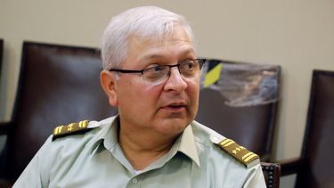 Cuello emplaza al general Yáñez: “Es responsable de la desprotección de los carabineros”
