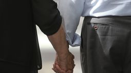 Experta: Para enfrentar suicidio en adultos mayores es fundamental mejorar las pensiones