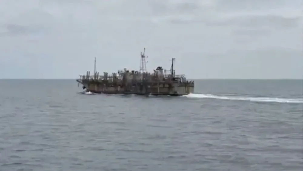 Sector artesanal pide al Gobierno aclarar rol de flota china en costas chilenas: Sospechan pesca de jibia no autorizada