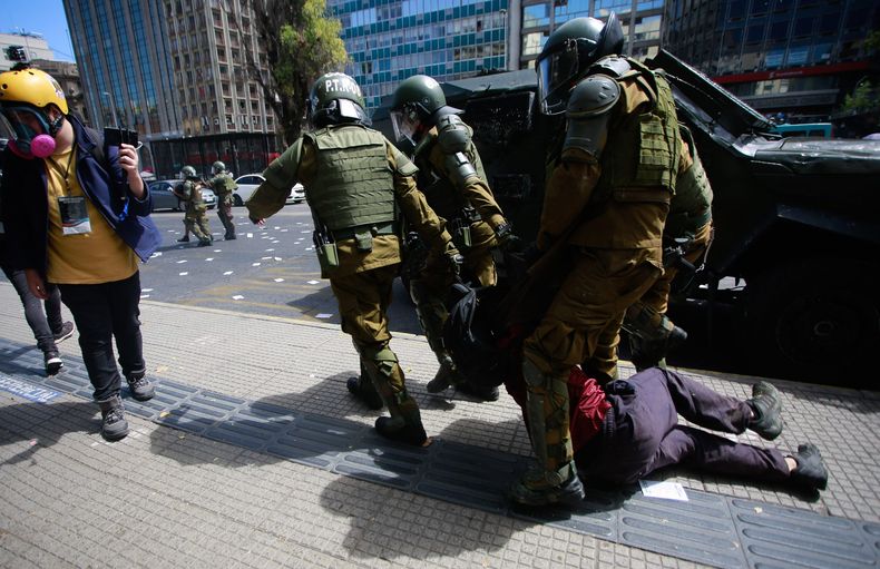 A_UNO_1260159 scaled.jpg