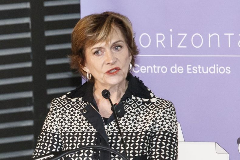 evelyn matthei agencia uno.jpg