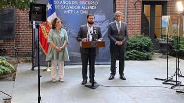 El Desconcierto | FdNmHuRakAEV 2v.jpg