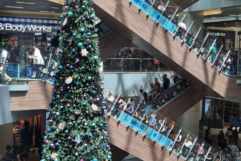 8148 a uno 1422746.jpg