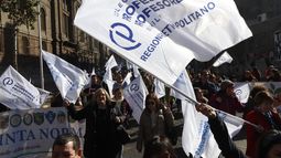 Magisterio retrocede: Saca presión a La Moneda y pide a ministro Marcel acoger demandas