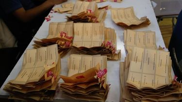 Buscan dar día de descanso post elecciones para vocales de mesa y más un bono extra