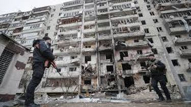 Rusia ataca por sexto día consecutivo Kiev mientras los chechenos vuelven al Donbás