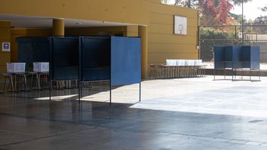 Profesores piden a Servel entregar colegios sedes de votación limpios para retorno a clases