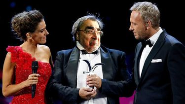 La noche más fome, desabrida e insulsa hasta ahora; no hubo guatón Correa que la salvara